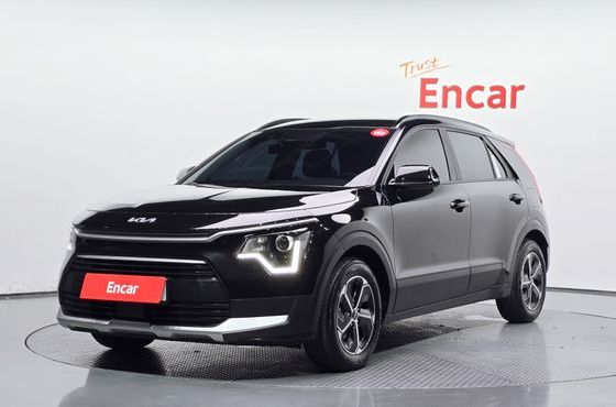 Kia Niro Prestige — пробег 13 989 км — фото 1 из 5