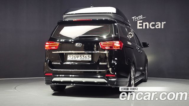 Kia Carnival из Кореи Encar
