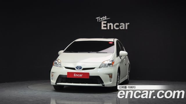 Toyota Prius из Кореи Encar