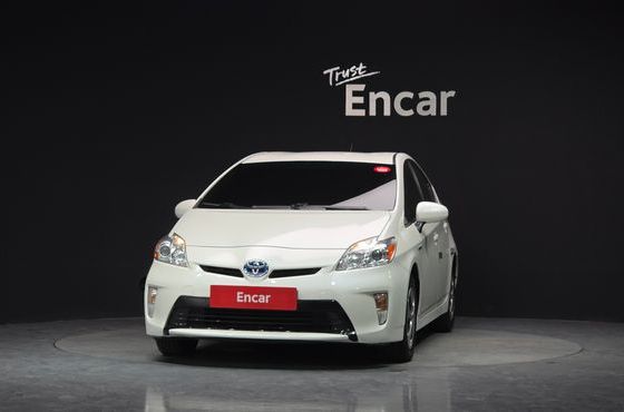 Toyota Prius 1.8 — пробег 125 801 км — фото 3 из 5