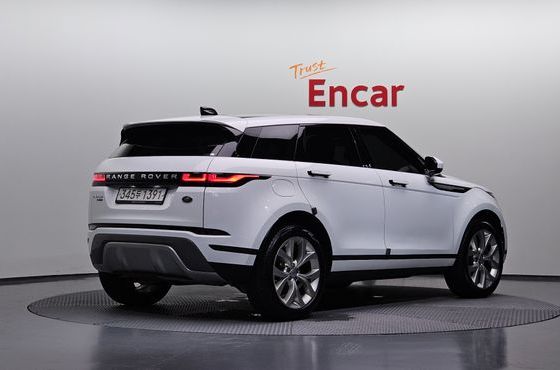 Land Rover Range Rover Evoque D180 SE — пробег 84 011 км — фото 2 из 5