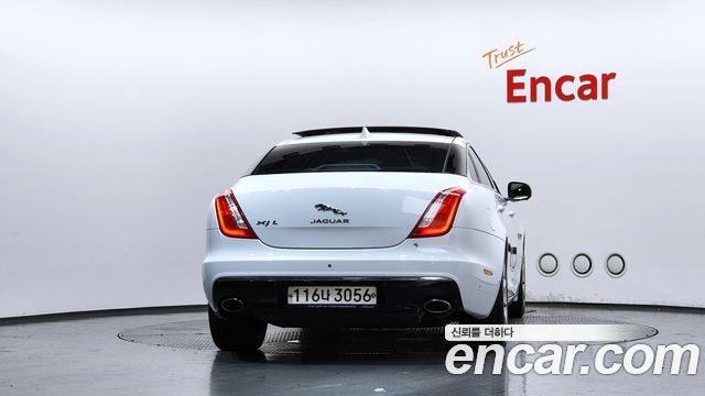 Jaguar XJ из Кореи Encar