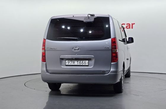 Hyundai Starex 5-Seater VAN CVX Premium — пробег 159 666 км — фото 4 из 5