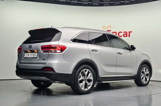 Kia Sorento Diesel 2.0 2WD Prestige — пробег 124 887 км — фото 2 из 5