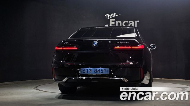 BMW i7 из Кореи Encar