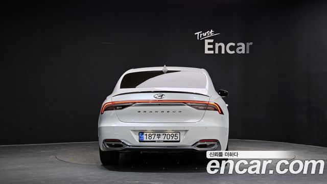 Hyundai Grandeur из Кореи Encar