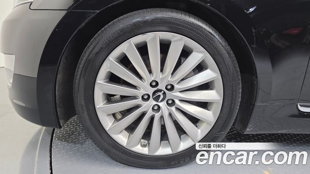 Hyundai Equus из Кореи Encar