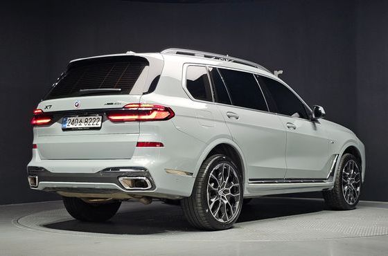 BMW X7 xDrive 40i M Sport 7STR — пробег 18 506 км — фото 2 из 5