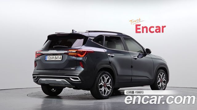 Kia Seltos из Кореи Encar