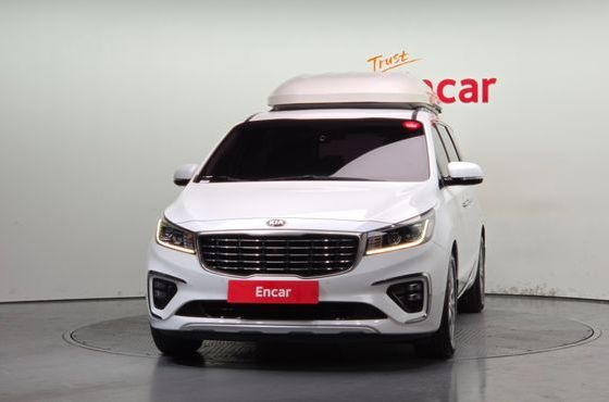 Kia Carnival 9-Seater Noblesse Special — пробег 122 200 км — фото 3 из 5
