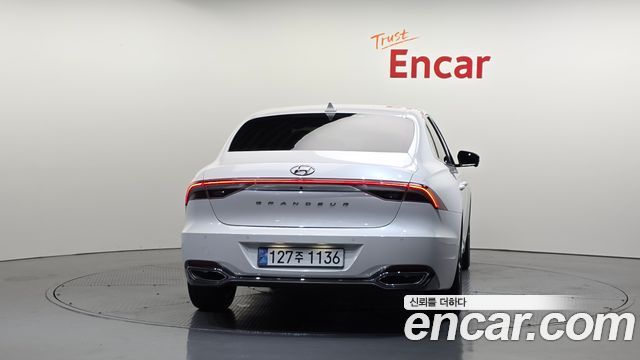 Hyundai Grandeur из Кореи Encar