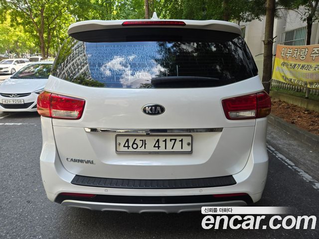 Kia Carnival 9-seater Prestige — пробег 159 370 км — фото 5 из 5