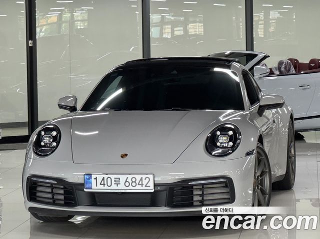 Porsche 911 Carrera — пробег 8 300 км — фото 1 из 5