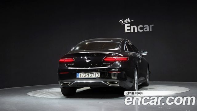 Mercedes-Benz E-Class из Кореи Encar