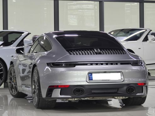 Porsche 911 Carrera 4 — пробег 7 000 км — фото 3 из 5