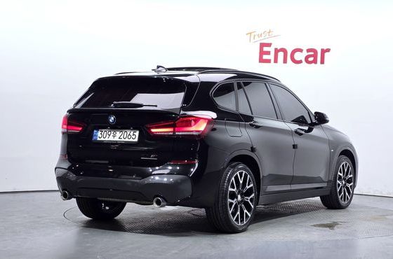 BMW X1 xDrive 20i M Sport — пробег 83 925 км — фото 2 из 5