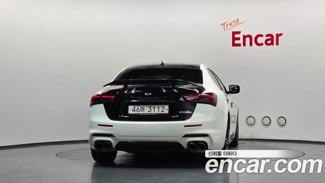 Maserati Ghibli из Кореи Encar