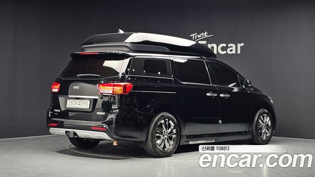 Kia Carnival из Кореи Encar