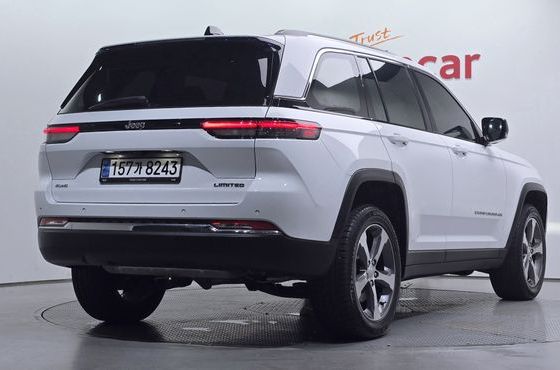 Jeep Cherokee 3.6 Limited — пробег 28 124 км — фото 2 из 5