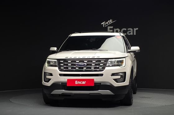 Ford Explorer 2.3 Limited 4WD 5th — пробег 70 911 км — фото 3 из 5
