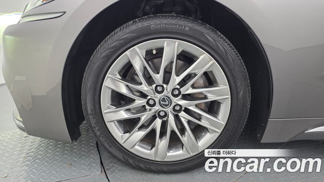 Lexus LS из Кореи Encar