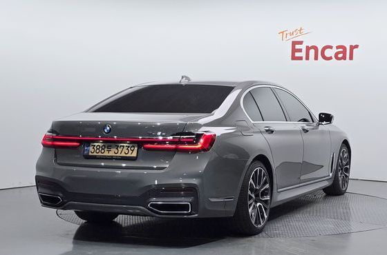 BMW 7-Series 745e iPerformance M Sport — пробег 143 624 км — фото 2 из 5
