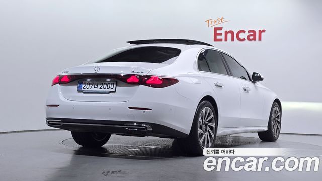 Mercedes-Benz E-Class из Кореи Encar