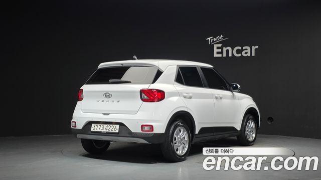 Hyundai Venue из Кореи Encar