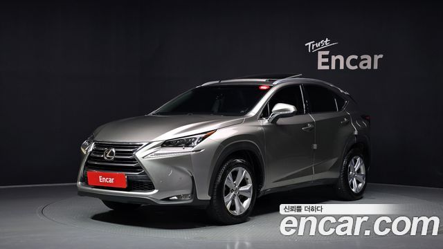 Lexus NX Executive — пробег 105 646 км — фото 1 из 5