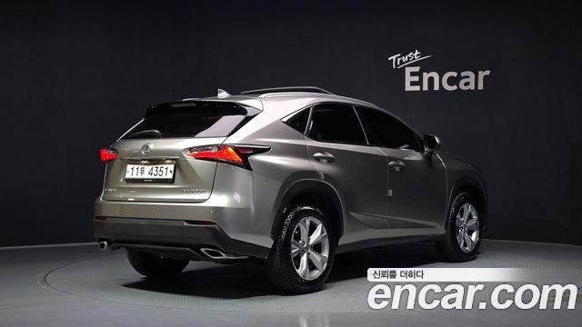 Lexus NX Executive — пробег 105 646 км — фото 2 из 5