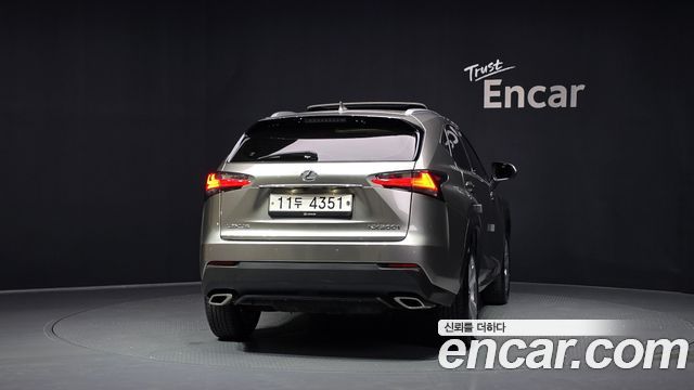Lexus NX Executive — пробег 105 646 км — фото 4 из 5