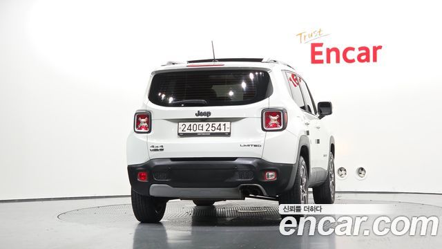 Jeep Renegade 2.0 Diesel Limited AWD — пробег 135 483 км — фото 4 из 5