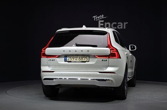 Volvo XC60 B6 Inscirtion — пробег 65 588 км — фото 4 из 5