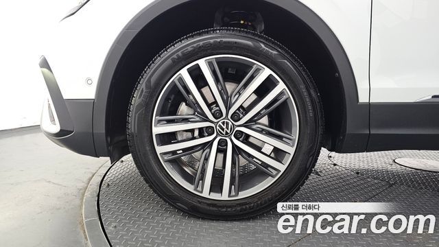 Volkswagen Tiguan из Кореи Encar