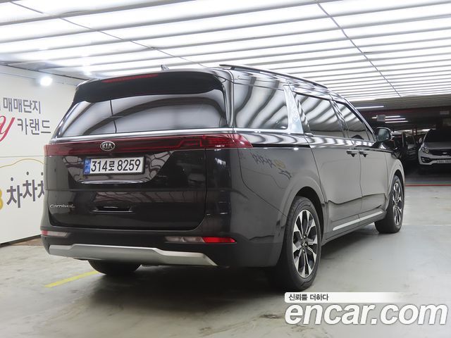 Kia Carnival из Кореи Encar