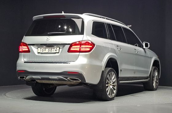 Mercedes-Benz GLS-Class GLS500 4MATIC — пробег 107 521 км — фото 2 из 5