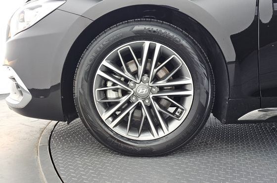 Hyundai Grandeur 2.4 Premium — пробег 74 617 км — фото 5 из 5