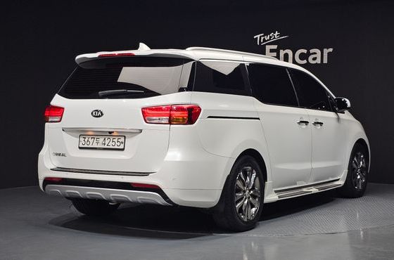 Kia Carnival 9-seater Prestige — пробег 179 352 км — фото 2 из 5