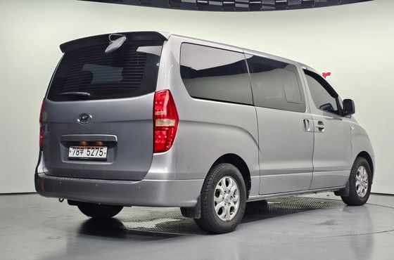 Hyundai Starex 11-Seater Wagon CVX Premium — пробег 127 169 км — фото 2 из 5