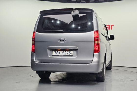 Hyundai Starex 11-Seater Wagon CVX Premium — пробег 127 169 км — фото 4 из 5