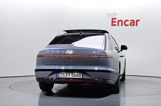 Hyundai Grandeur Calligraphy — пробег 86 140 км — фото 4 из 5
