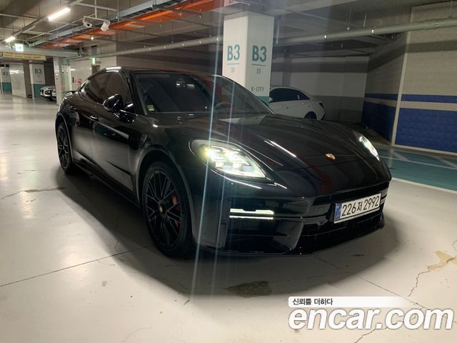 Porsche Panamera 4.0 Turbo — пробег 20 900 км — фото 1 из 5