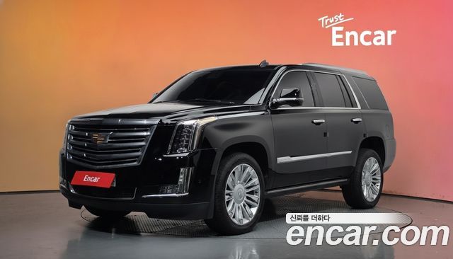 Cadillac Escalade 6.2 4th — пробег 67 465 км — фото 1 из 5
