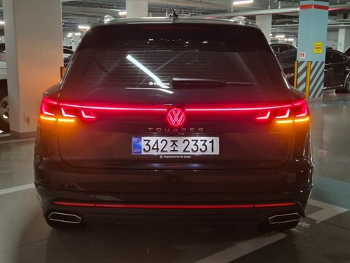 Volkswagen Touareg 3.0 TDI Prestige — пробег 13 км — фото 2 из 5