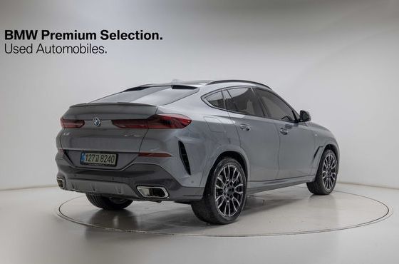 BMW X6 xDrive40i M Sport — пробег 4 810 км — фото 4 из 5