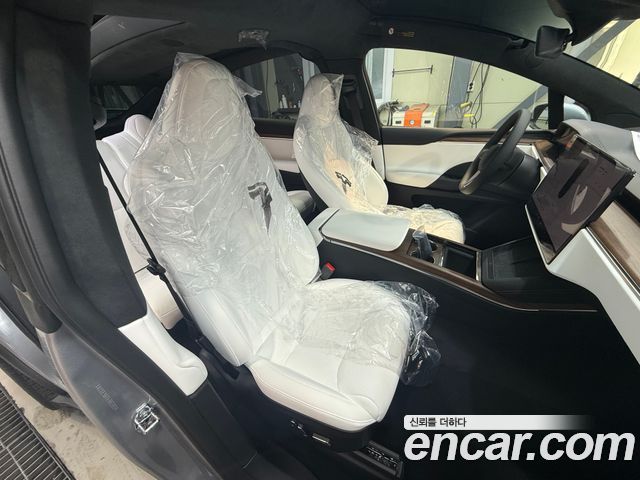 Tesla Model X AWD — пробег 6 000 км — фото 3 из 4