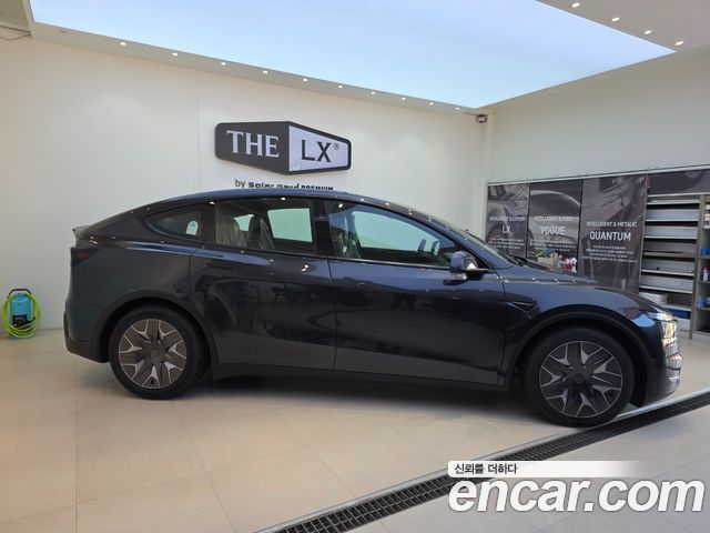 Tesla Model Y L Long Range AWD — пробег 800 км — фото 2 из 5