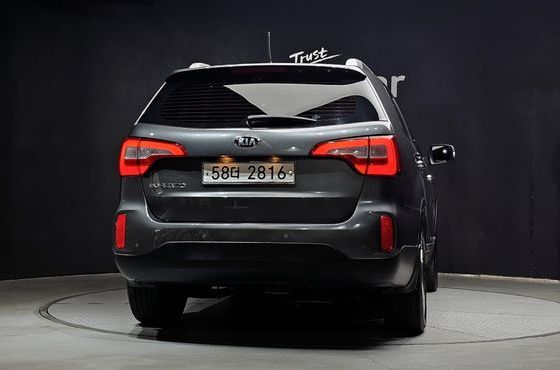 Kia Sorento Diesel 2.0 2WD Prestige — пробег 178 275 км — фото 4 из 5