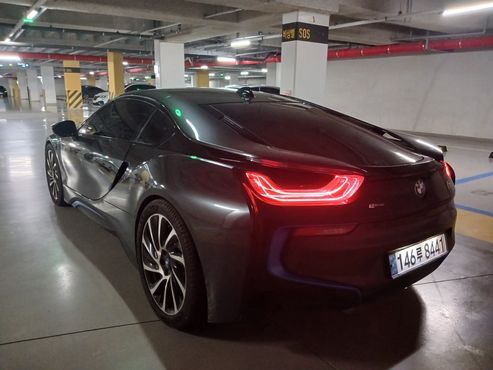 BMW i8 Coupe — пробег 98 000 км — фото 3 из 5