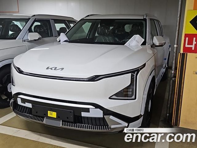 Kia EV5 Long Range 2WD Earth — пробег 6 км — фото 3 из 5